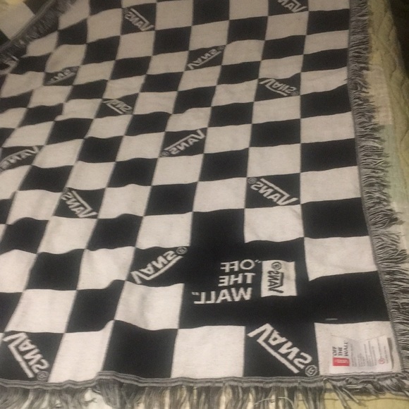 Vans - Picture 8 of 9